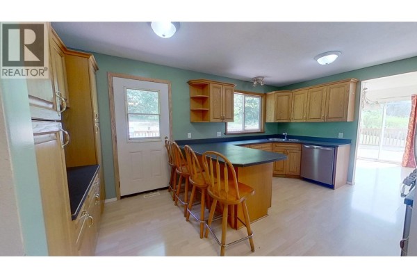 Primary Bedroom - 13091 277 Road, Charlie Lake, BC V0C1H0 Photo 4