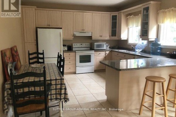 Kitchen - 130b Durham Regional 23 Road, Brock, ON L0K1A0 Photo 3