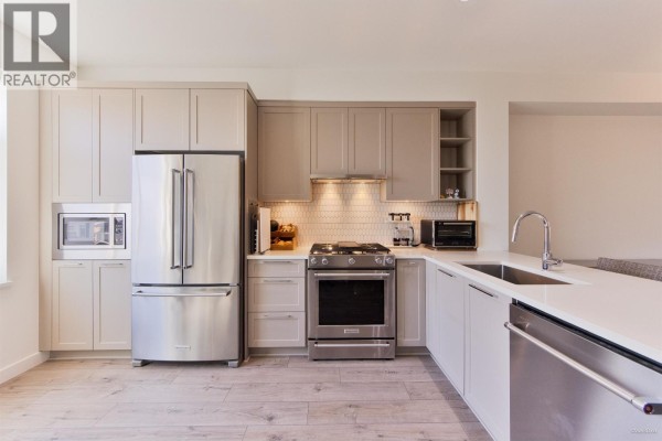 131 3565 Baycrest Avenue, Coquitlam, BC V3B0R7 Photo 4