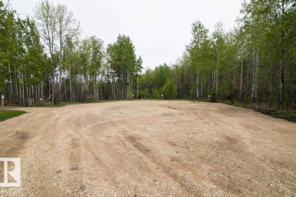 #131 5519 Twp Rd 550, Rural Lac Ste  Anne County, AB T0E0L0 Photo 3