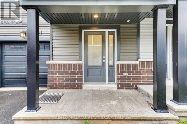 131 Attwell Private, Ottawa, ON K2K0P6 Photo 4