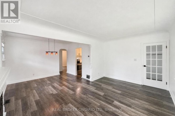 131 Bond Street, London South, ON N6C1W6 Photo 5