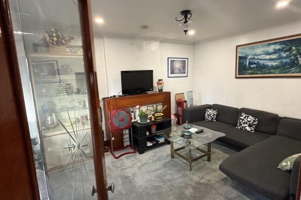 131 Cameron Avenue, Toronto, ON, photo 2