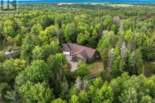 131 Casimir, St  Charles, ON, photo 3