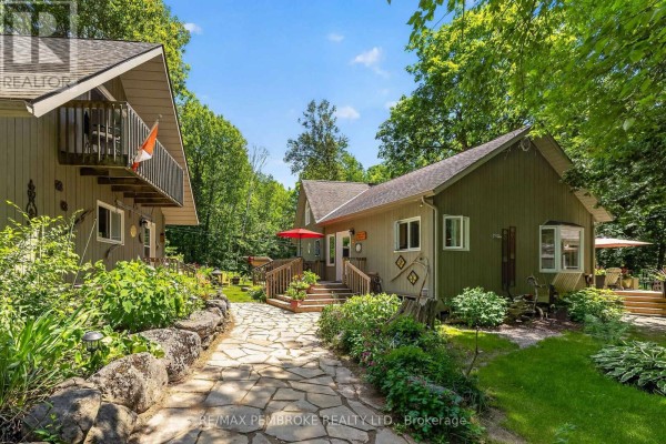 131 Clem Trail, Whitewater Region, ON, photo 3