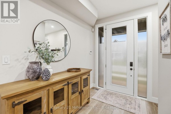 Dining room - 131 Courtland Street, Blue Mountains, ON L9Y0R4 Photo 4