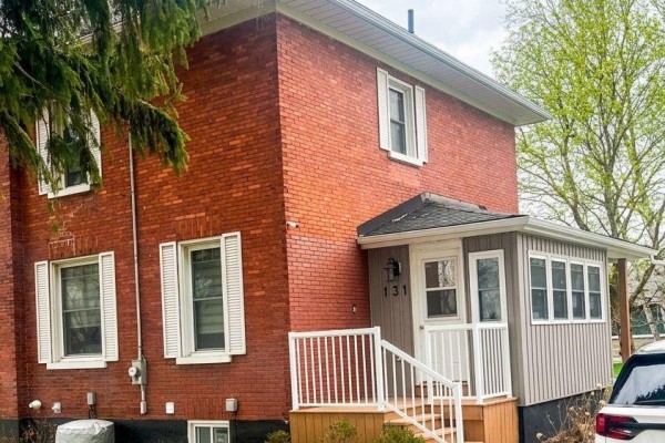 Kitchen - 131 Elora Street N, Minto, ON N0G1Z0 Photo 2