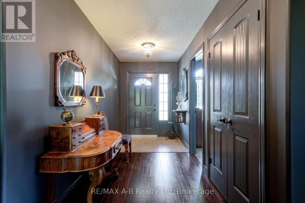 Dining room - 131 Guest Court, St  Marys, ON N4X1E5 Photo 5