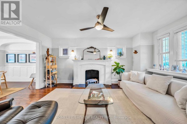 Primary Bedroom - 131 Heddington Avenue, Toronto, ON M5N2K9 Photo 5