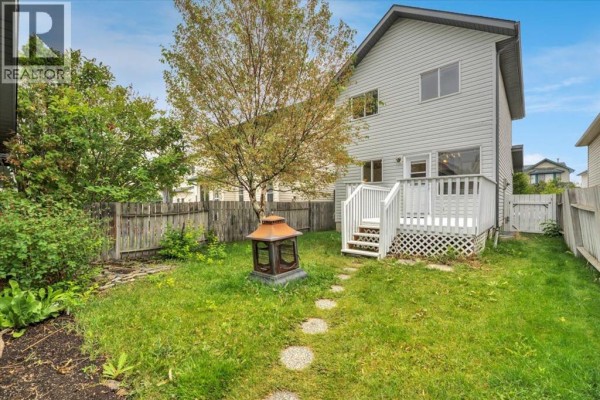 4pc Bathroom - 131 Hidden Way Nw, Calgary, AB T3A5S7 Photo 5