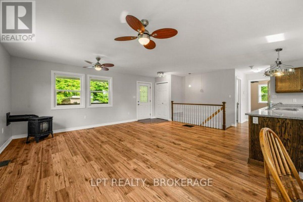 Laundry room - 131 Leisure Point Road, Rideau Lakes, ON K0G1X0 Photo 5