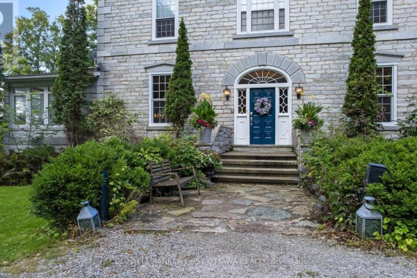 Bathroom - 131 Mill Street, Lanark Highlands, ON K0G1K0 Photo 5