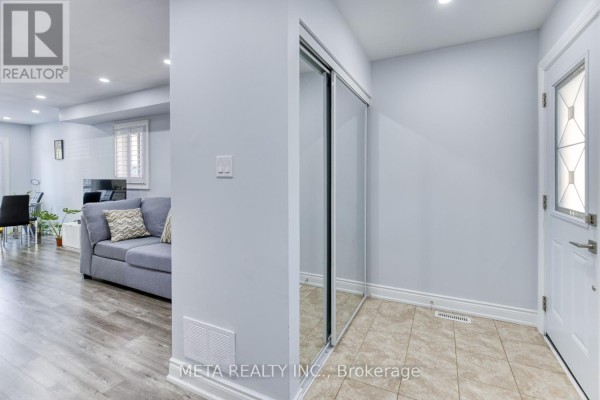 Dining room - 131 Saddletree Trail, Brampton, ON L6X4M9 Photo 2