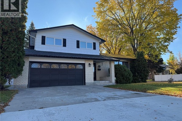 Family room - 131 Windfield Road, Regina, SK S4V0E9 Photo 4