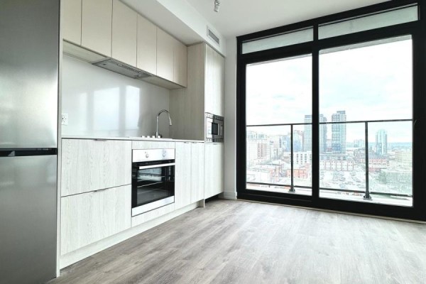 1310 - 1 Jarvis Street, Hamilton