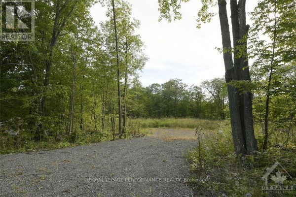 1310 Cumberland Ridge Drive, Ottawa, ON, photo 3