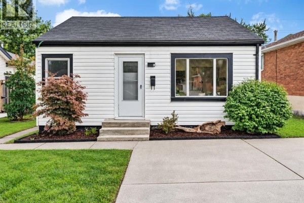 1310 Janette, Windsor