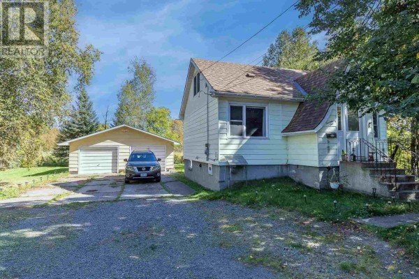Kitchen - 1310 Peoples Rd, Sault Ste  Marie, ON P6C3W8 Photo 2