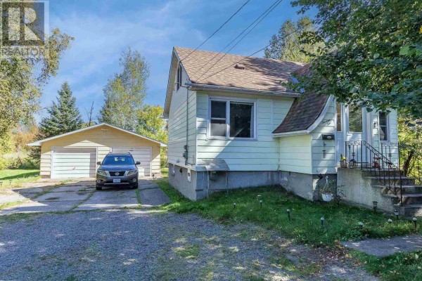 Bedroom - 1310 Peoples Rd, Sault Ste  Marie, ON P6C3W8 Photo 3