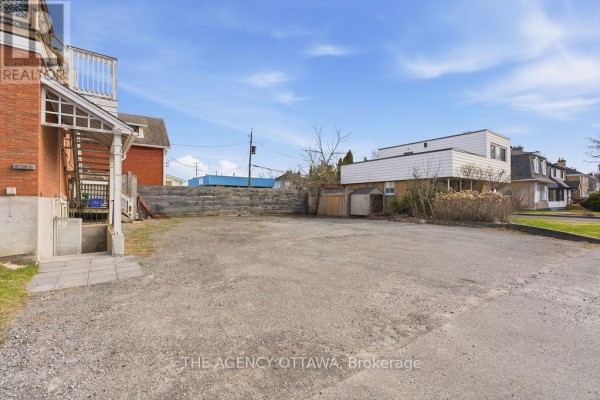 1310 Woodward Avenue, Ottawa, ON K1Z7V8 Photo 4