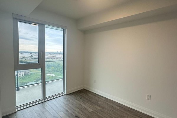 1311 - 15 Skyridge Drive, Brampton, ON L6P4S3 Photo 3