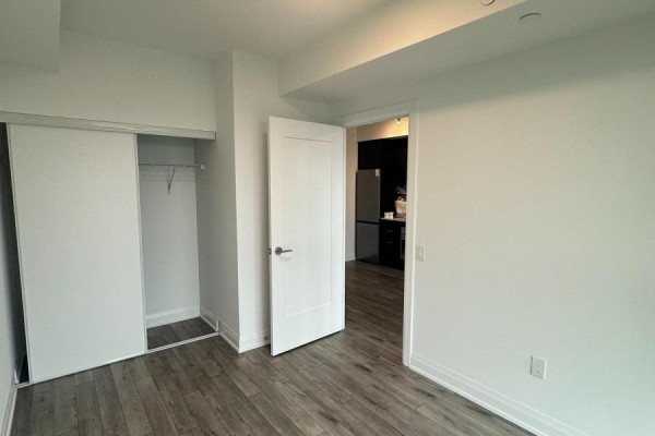 1311 - 15 Skyridge Drive, Brampton, ON L6P4S3 Photo 4