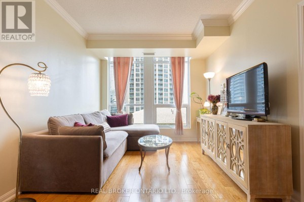 1311 - 628 Fleet Street, Toronto