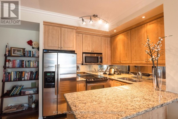Kitchen - 1311 - 628 Fleet Street, Toronto, ON M5V1A8 Photo 3