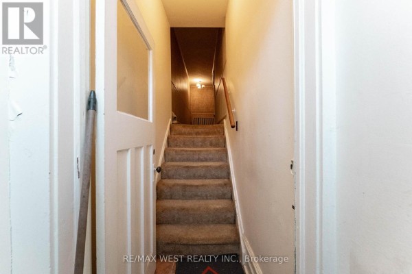 1311 King Street W, Toronto, ON M6K1G9 Photo 3