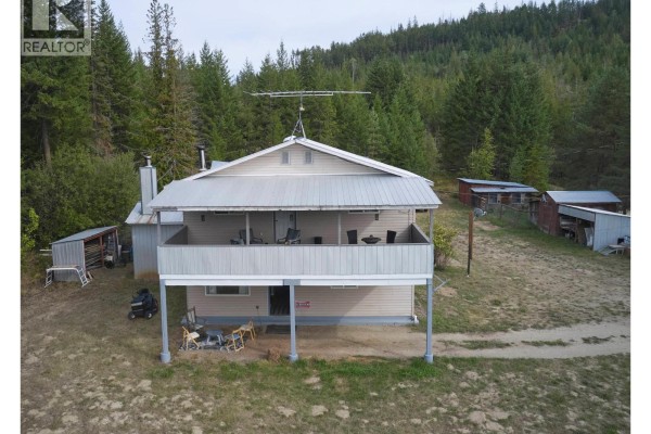 Primary Bedroom - 1311 Mallory Road, Enderby, BC V4Y4H7 Photo 5