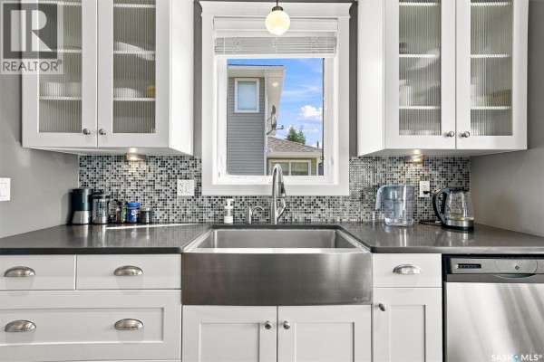 5pc Bathroom - 1311 Shepherd Crescent, Saskatoon, SK S7W0B6 Photo 5
