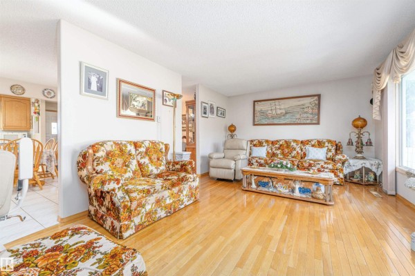 Bedroom 2 - 13112 83 St Nw, Edmonton, AB T5E2W6 Photo 5