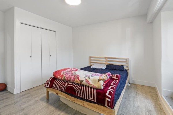 13115 107a Avenue, Surrey, BC V3T2G9 Photo 5
