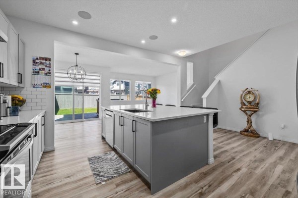 Kitchen - 13118 208a St Nw, Edmonton, AB T5S0P1 Photo 3