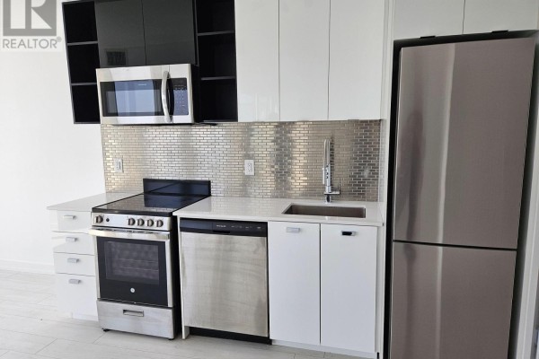 Kitchen - 1312 - 10 De Boers Drive, Toronto, ON M3J0L6 Photo 3