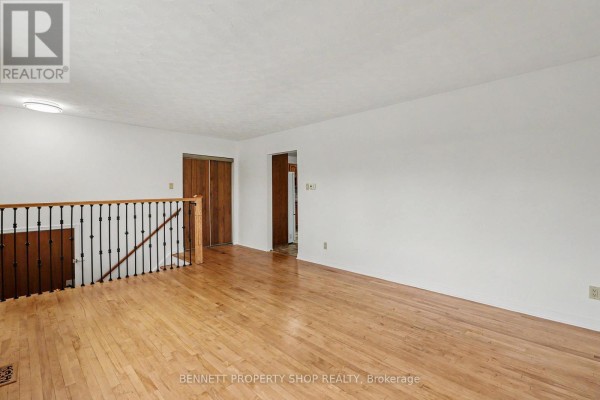 1312 Avenue R Avenue, Ottawa, ON K1G0B9 Photo 5