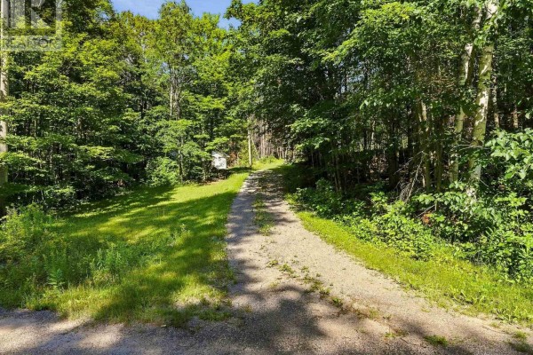 1312 Clement Lake Road, Highlands East, ON, photo 2