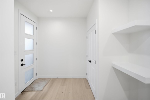 Primary Bedroom - 13123 187 Av Nw, Edmonton, AB T6V0N3 Photo 5