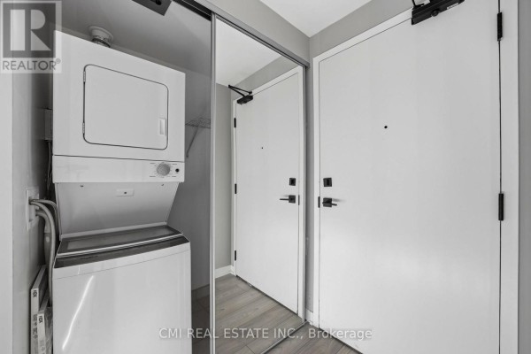 Bedroom 3 - 1313 - 10 Abeja Street, Vaughan, ON L4K0R4 Photo 5
