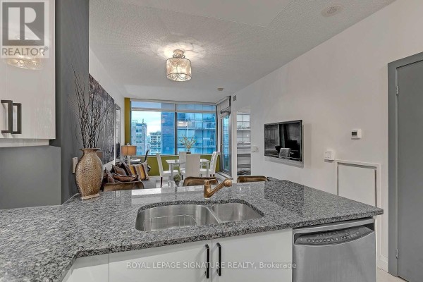 1315 - 438 King Street W, Toronto, ON M5V3T9 Photo 5
