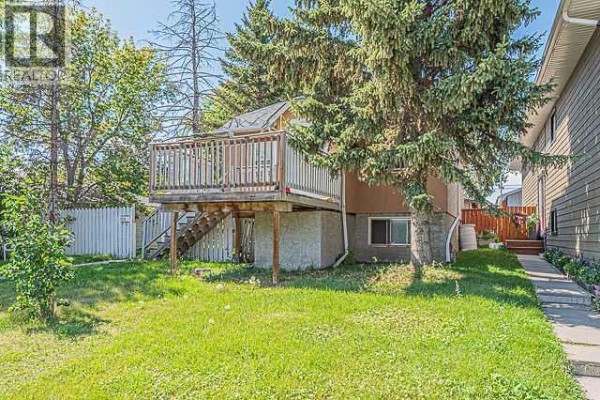 Bedroom - 1315 35 Street Se, Calgary, AB T2A1A9 Photo 2