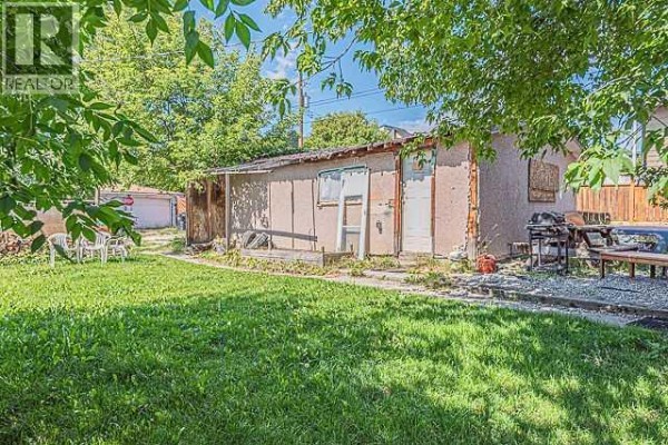 4pc Bathroom - 1315 35 Street Se, Calgary, AB T2A1A9 Photo 5