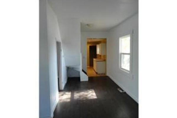 Primary Bedroom - 1315 Arlington Street, Winnipeg, MB R2X1S7 Photo 3