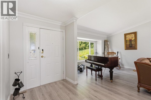 1315 Johnson Street, Coquitlam, BC V3B4T6 Photo 3