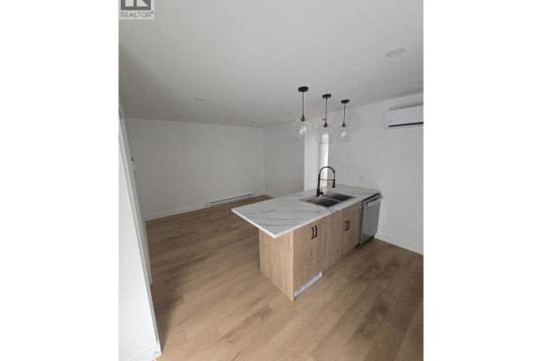 Kitchen - 1315/1317 Third Street W, Revelstoke, BC V0E2S0 Photo 2