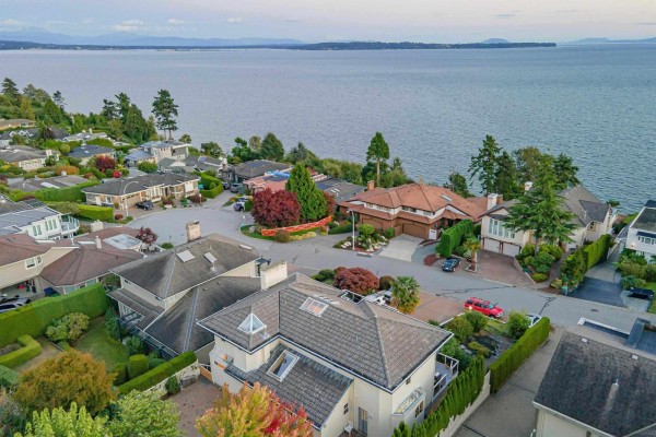 13151 13 Avenue, Surrey, BC V4A1C1 Photo 3