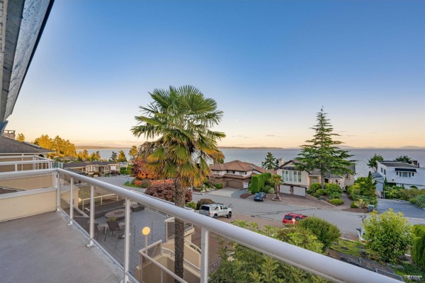 13151 13 Avenue, Surrey, BC V4A1C1 Photo 4