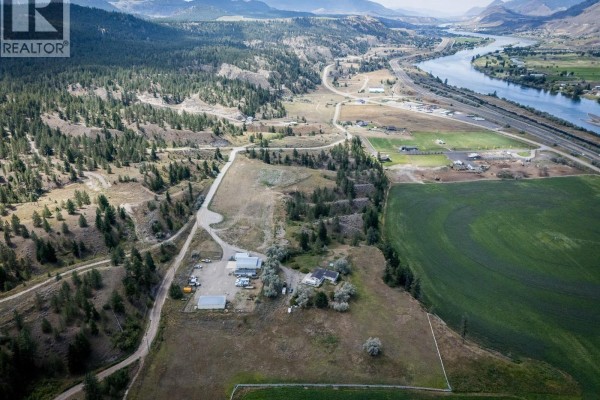 1315a Hook Road, Kamloops, BC, photo 3