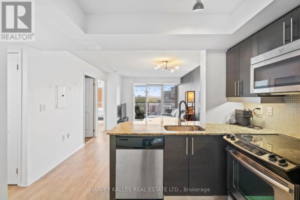 Primary Bedroom - 1316 - 125 Western Battery Road, Toronto, ON M6K3R8 Photo 4
