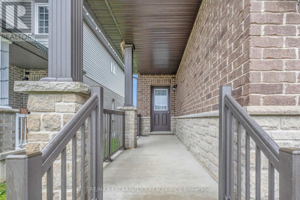 3pc Bathroom - 1318 Caen Avenue, Woodstock, ON N4T0J5 Photo 3